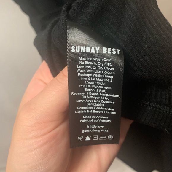 Aritzia Sunday Best Giselle Wrap Dress NWOT - Picture 10 of 12